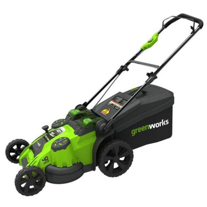 Exploring The Benefits Of Dual Blade Lawn Mowers