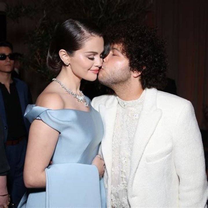 Is It True That Selena Gomez Is Pregnant?