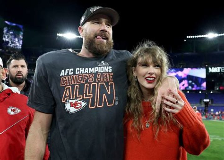 Is There A Chance That Taylor Swift's Parents Are Remarrying Each Other?