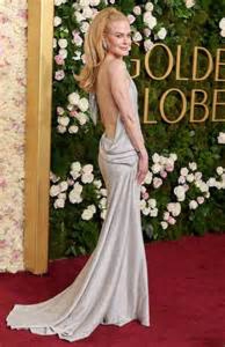 Stunning Kylie Jenner Graces The Golden Globes Red Carpet In 2024