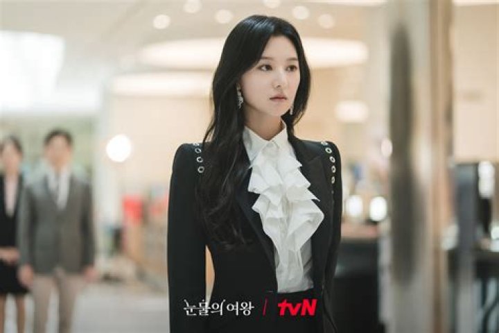 Unraveling The Mystery: Who Did Kim Ji Won Date?