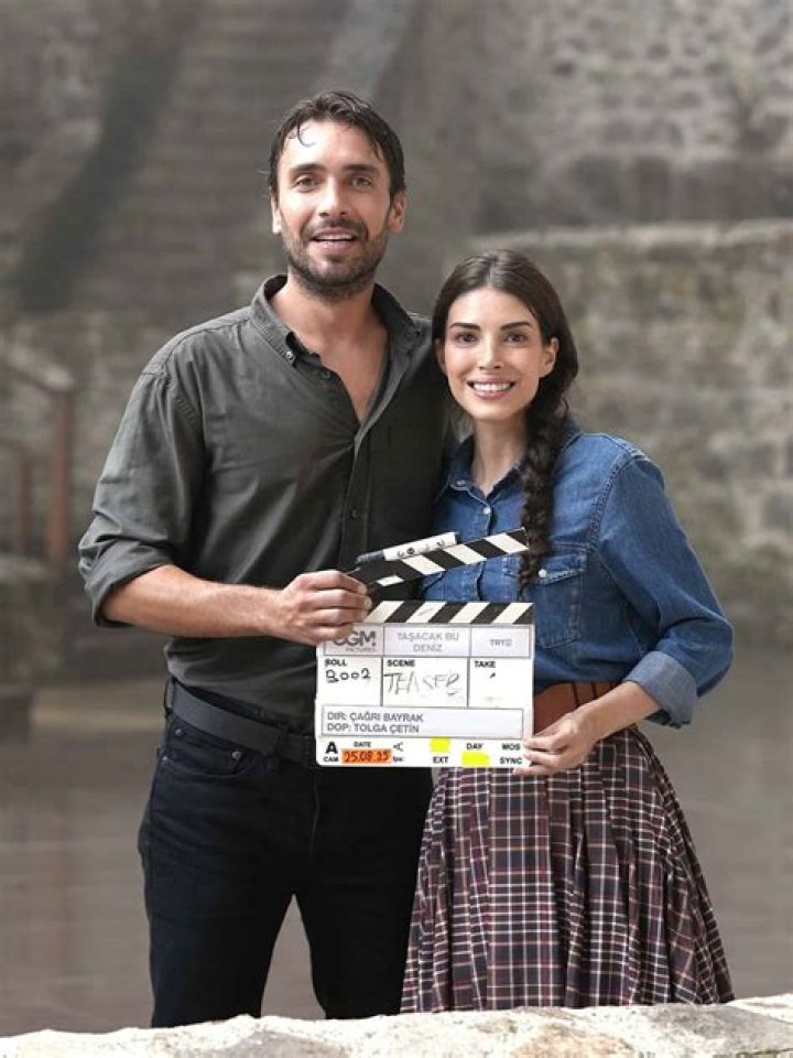 Unveiling Burak Deniz Height And More: The Charismatic Star