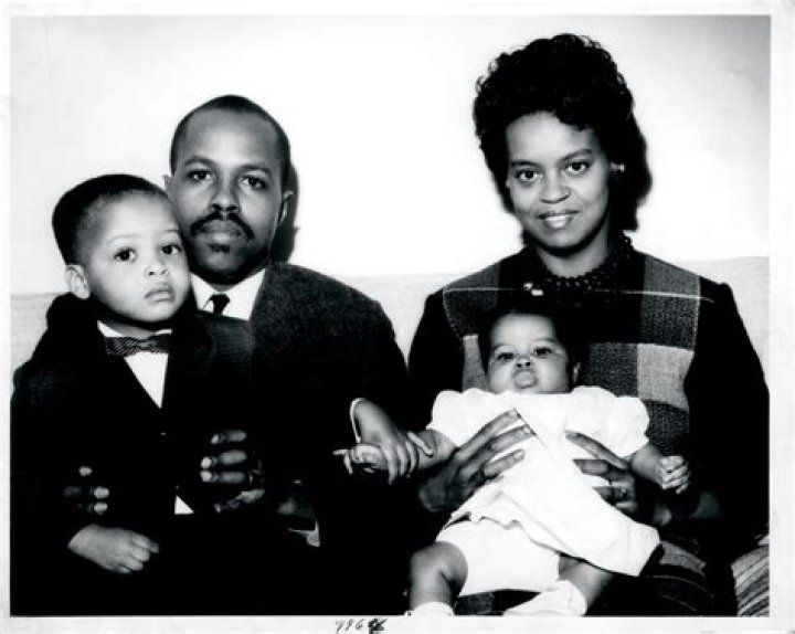 Unveiling The Life Of Michael Levon Robinson: A Journey Through Fame And Identity