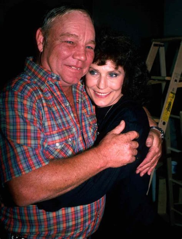 Unveiling The Mystery: What Is Loretta Lynn's Husband's Name?