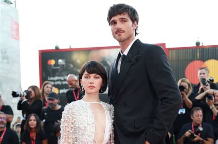 Unveiling The Mystery: Who Is Cailee Spaeny Dating?