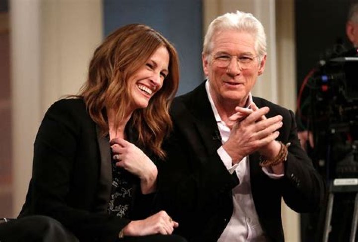 What's The Age Gap Between Julia Roberts And Richard Gere?