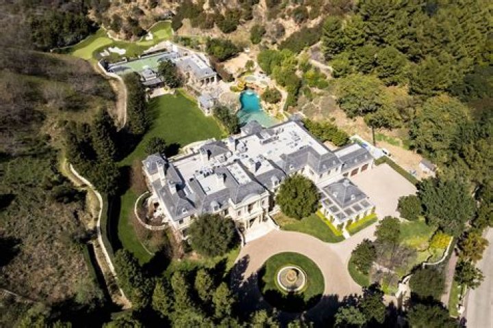 Zach Buys Lavish Beverly Hills Mansion: An Exclusive Look